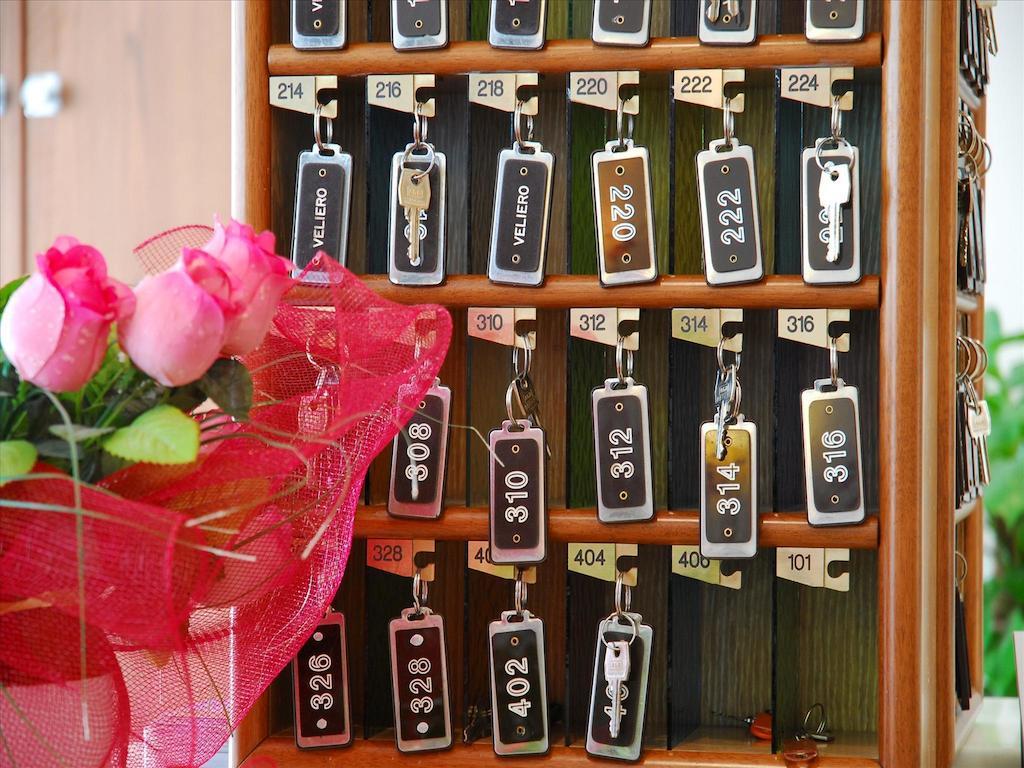 Hotel Veliero リミニ エクステリア 写真
